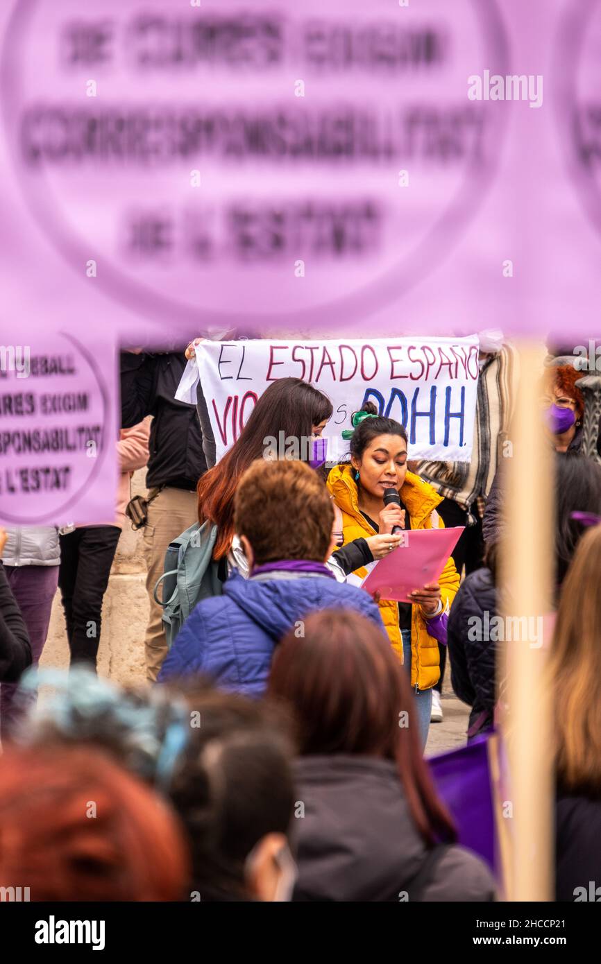 Valencia, Spanien; 8th. März 2021: Feministische Kundgebungen zum Frauentag am 8. März 2021. Stockfoto