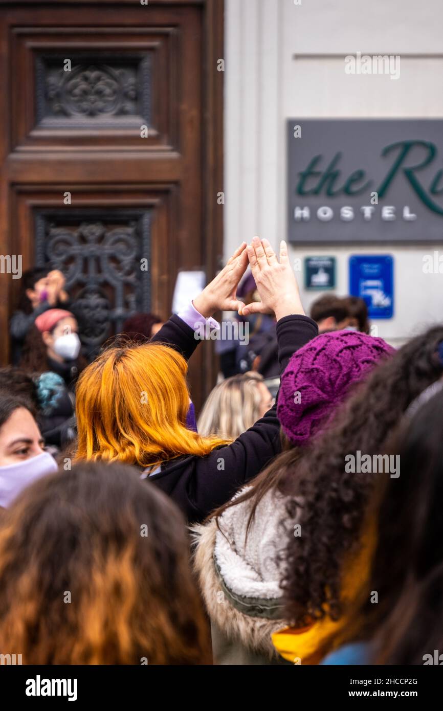 Valencia, Spanien; 8th. März 2021: Feministische Kundgebungen zum Frauentag am 8. März 2021. Stockfoto