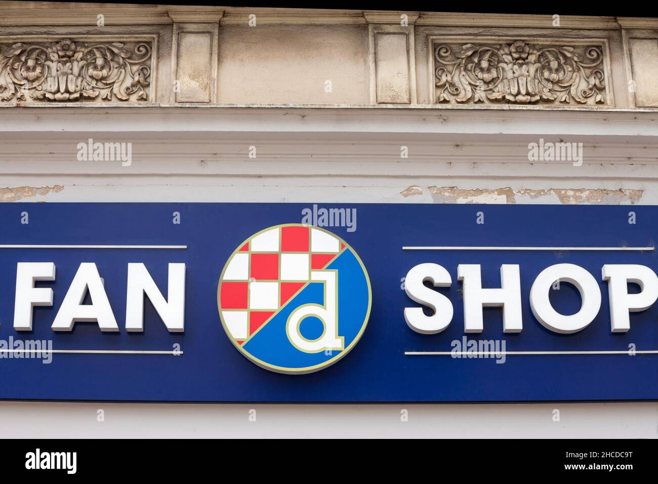 Dinamo zagreb zeichen -Fotos und -Bildmaterial in hoher Auflösung – Alamy