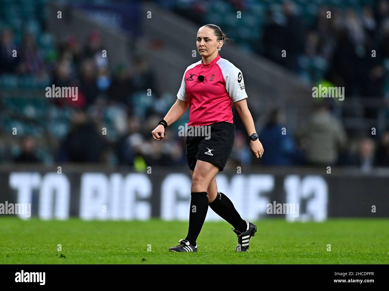 Twickenham, Großbritannien. 27th Dez 2021. Allianz Premier 15s. Harlekine V Wespen. Twickenham Stadium. Twickenham. Nikki O'Donnell (Referent). Kredit: Sport In Bildern/Alamy Live Nachrichten Stockfoto