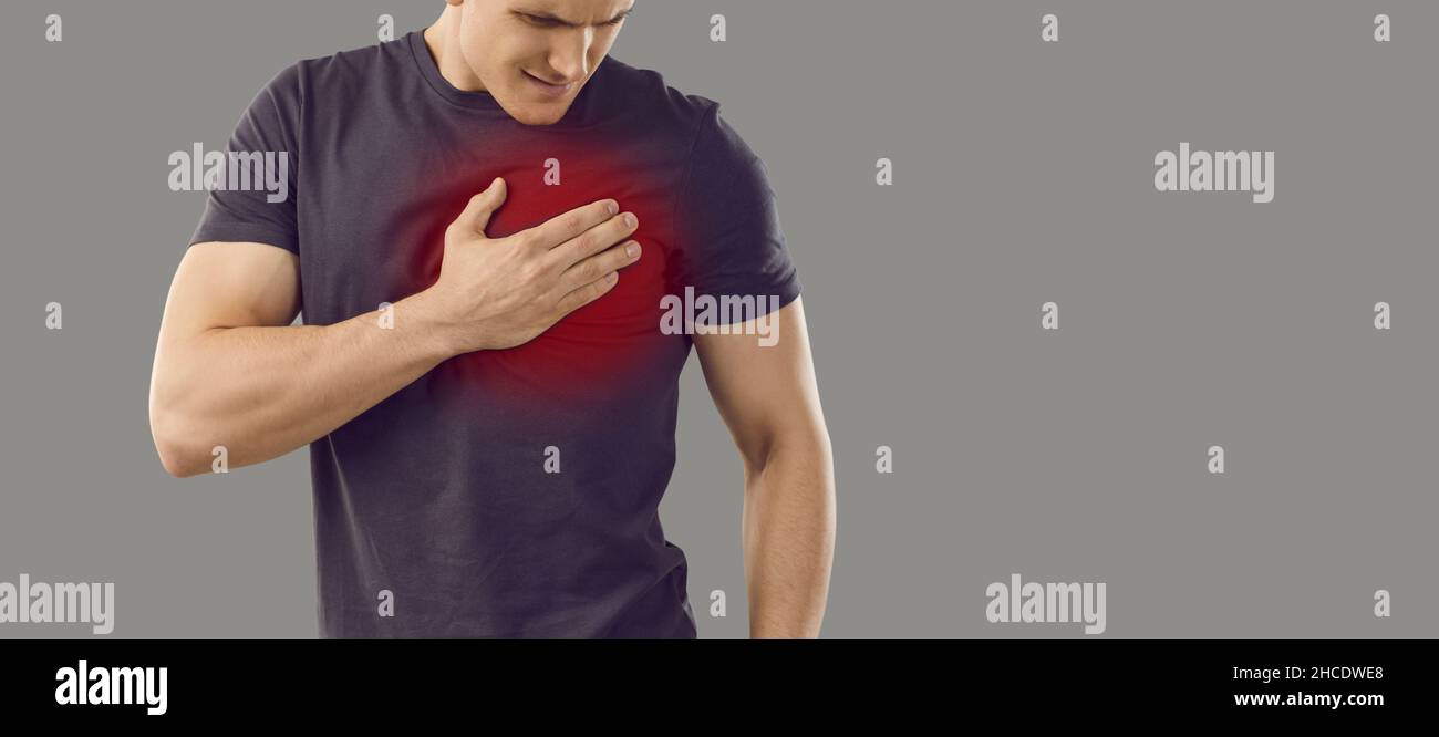 Unwohl Menschen leiden unter Schmerzen in der Brust Stockfoto