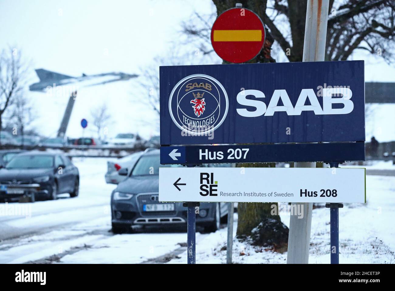 Saab unterzeichnet vor Saab ab in Linköping, Schweden. Am Freitag kündigte die finnische Regierung an, dass sie 64 amerikanische F-35-Kampfflugzeuge kaufen werde, anstatt den schwedischen Kampfjet Jas 39 Gripen E zu wählen.Sie kündigt das Land auf einer Pressekonferenz an. Die Nachrichten sind traurige Finanznachrichten für Saab, das einen Deal verliert, der auf rund 100 Milliarden SEK geschätzt wird. Stockfoto