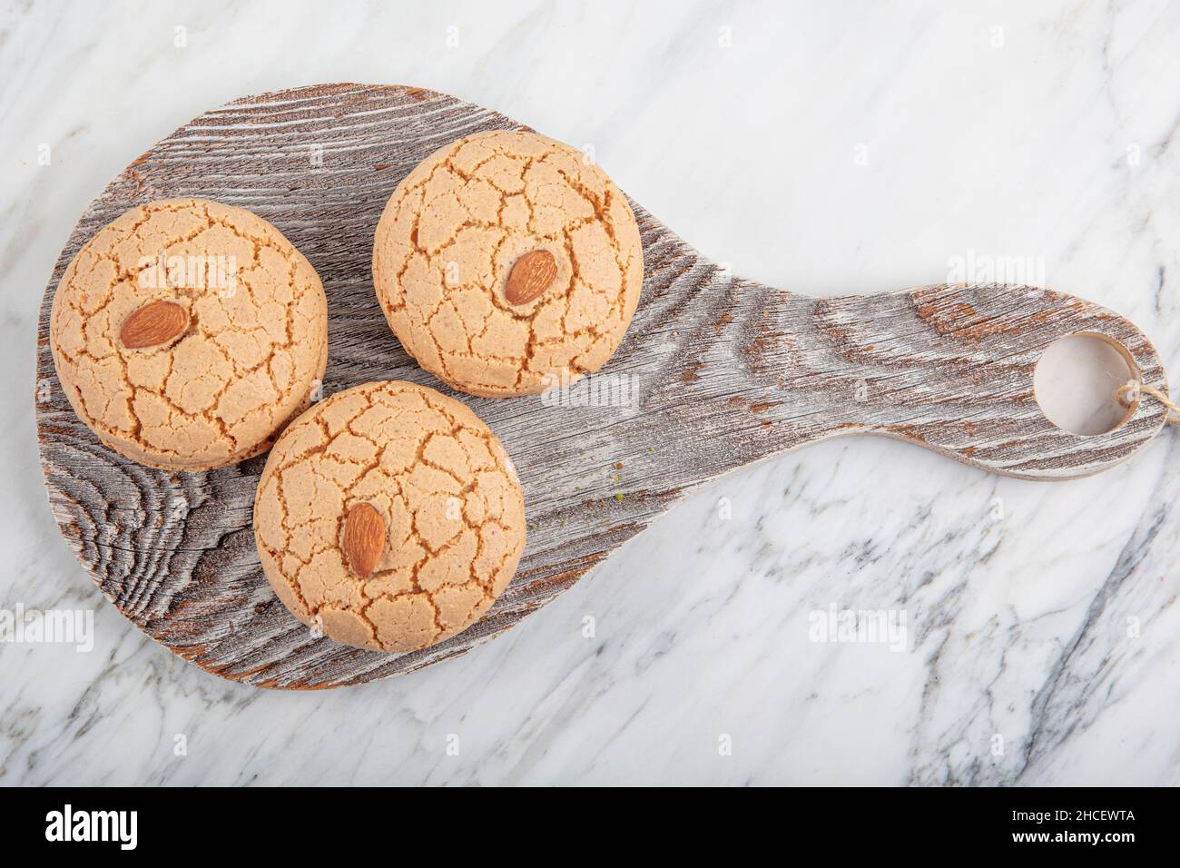 Bittere MandelbutterKekse. Acibadem kurabiyesi ist ein traditioneller