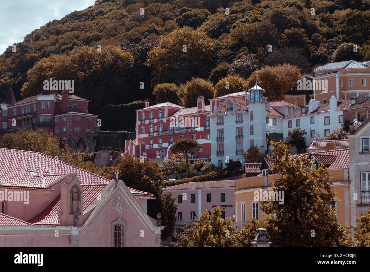 Schöne Aufnahme von Altstadtgebäuden, Sintra, Lissabon, Portugal, Stockfoto