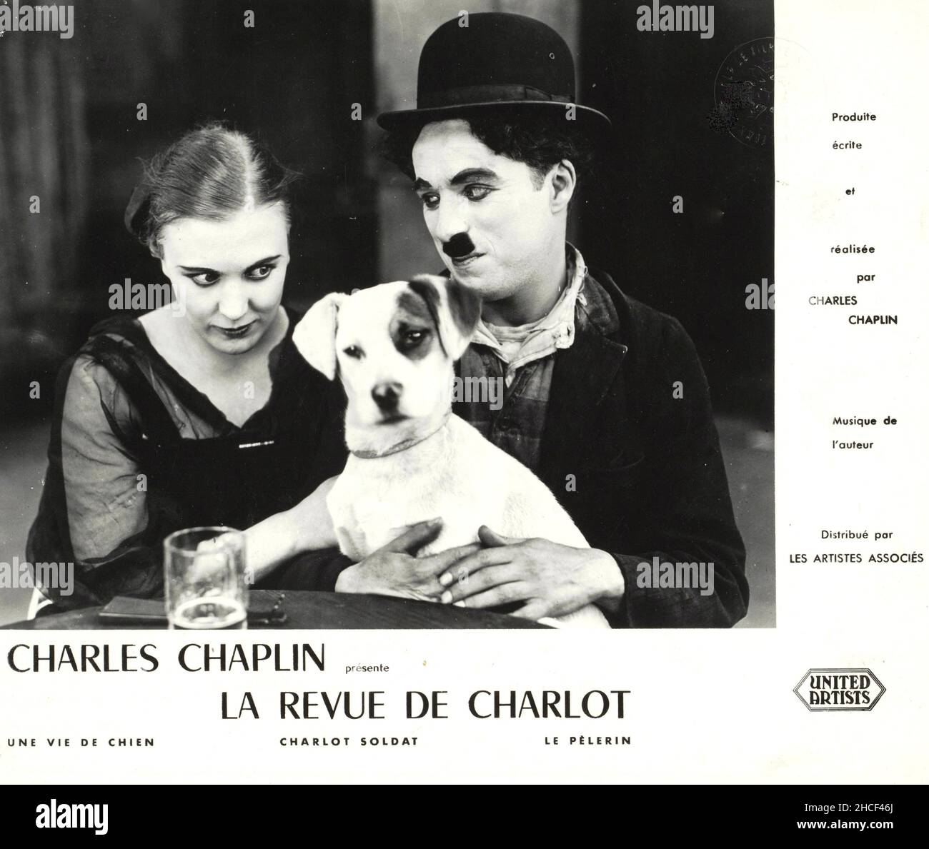 Still from A Dog's Life mit Charlie Chaplin, Edna Purviance und Hundeschrott - 1918 Stockfoto