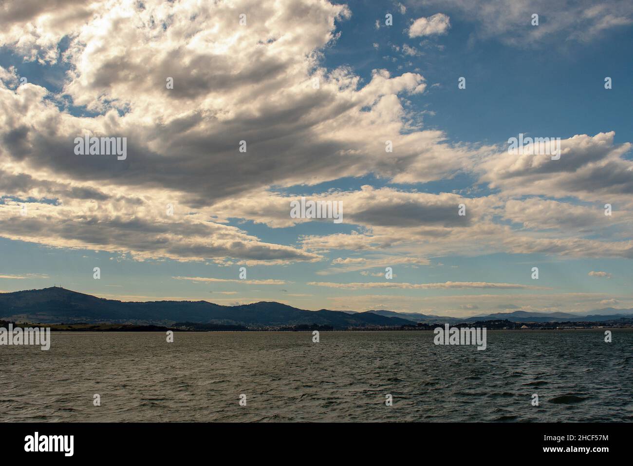 Bucht von Santander, an der Küste Stockfoto