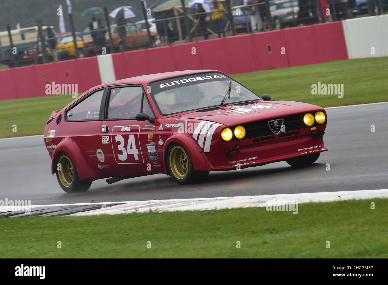 Geoff Gordon, Alfa Romeo Alfasud Sprint Veloce Group2, Adrian Flux Trophy für MRL Historic Touring Car Challenge, ein Zweifahrer-Rennen mit einem Pflichtspiel Stockfoto