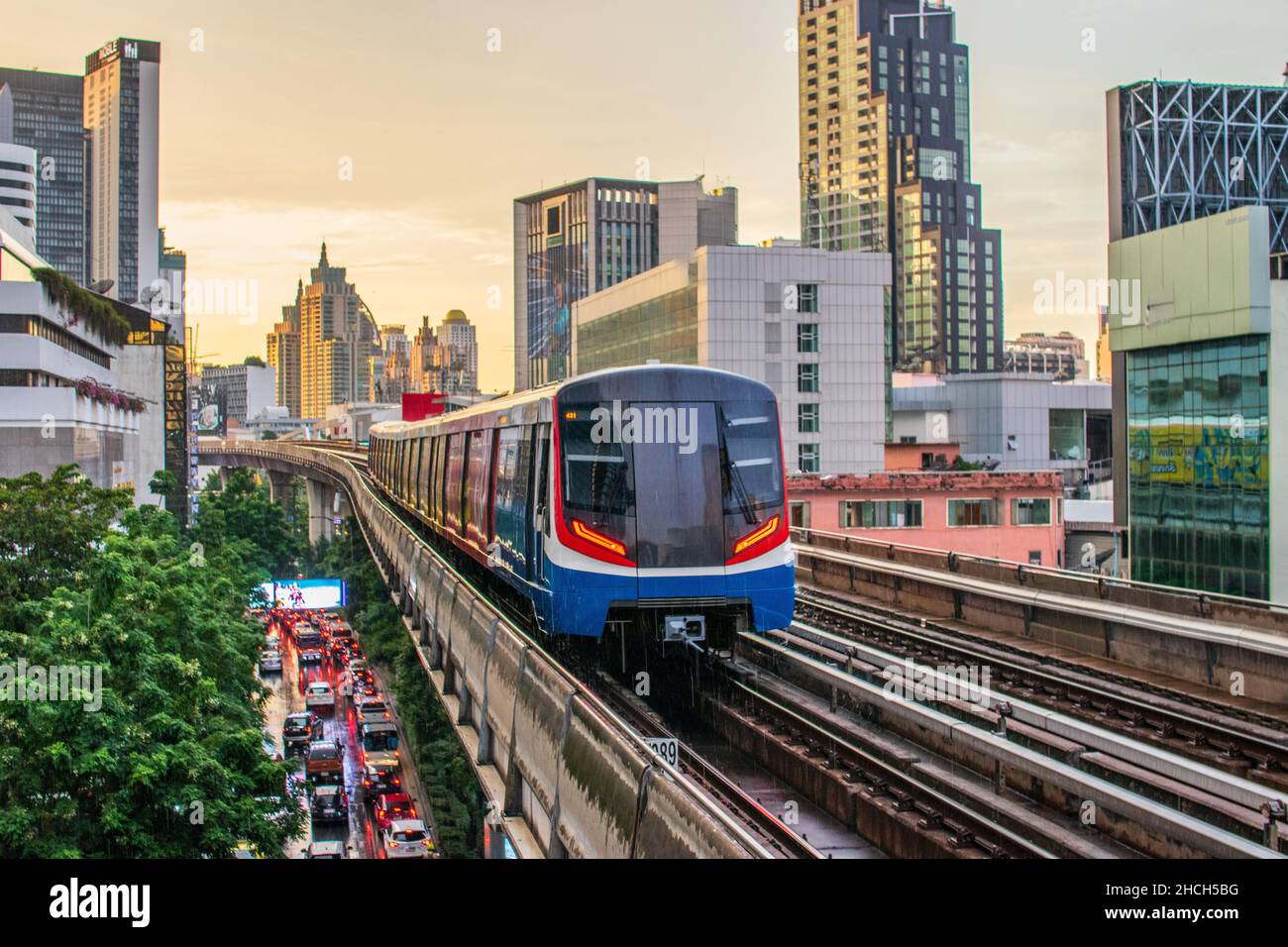 Der Skytrain in Bangkok, Thailand Stockfoto
