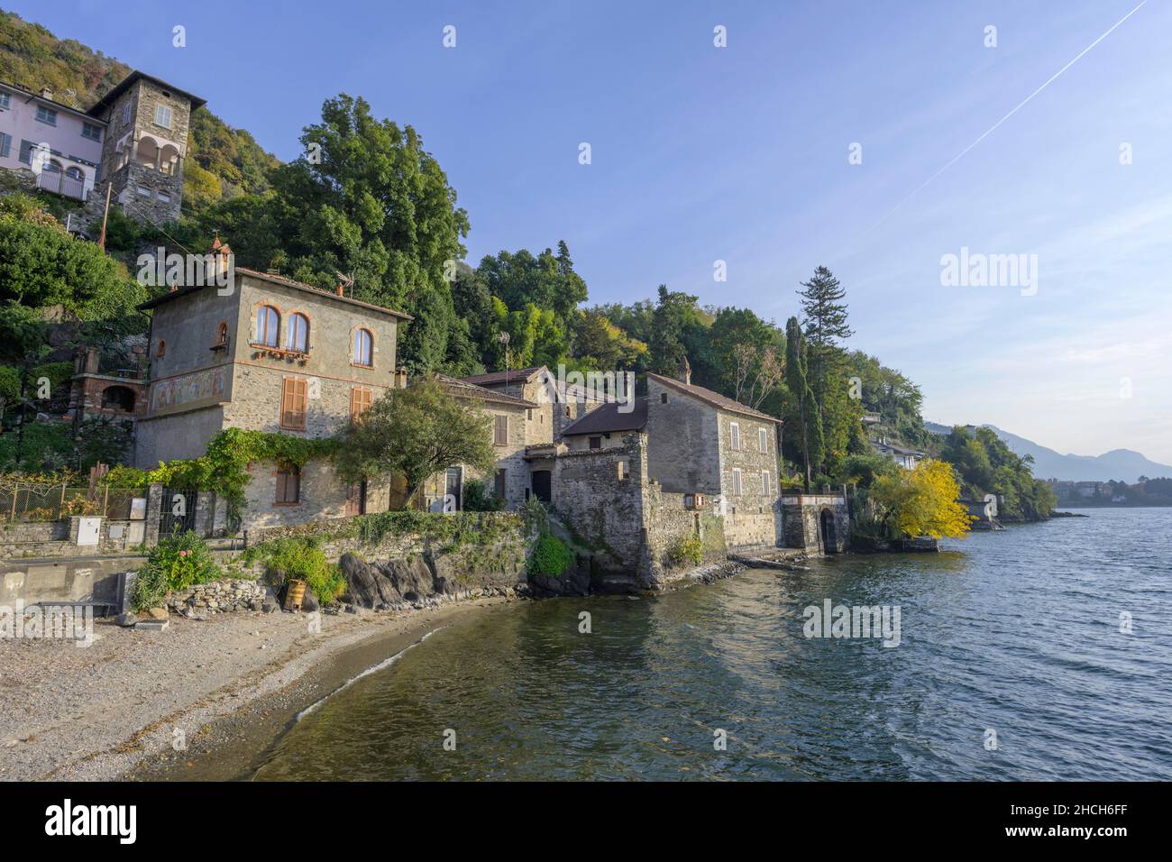 Häuser am Comer See, Corenno Plinio, Provinz Lecco, Italien Stockfoto