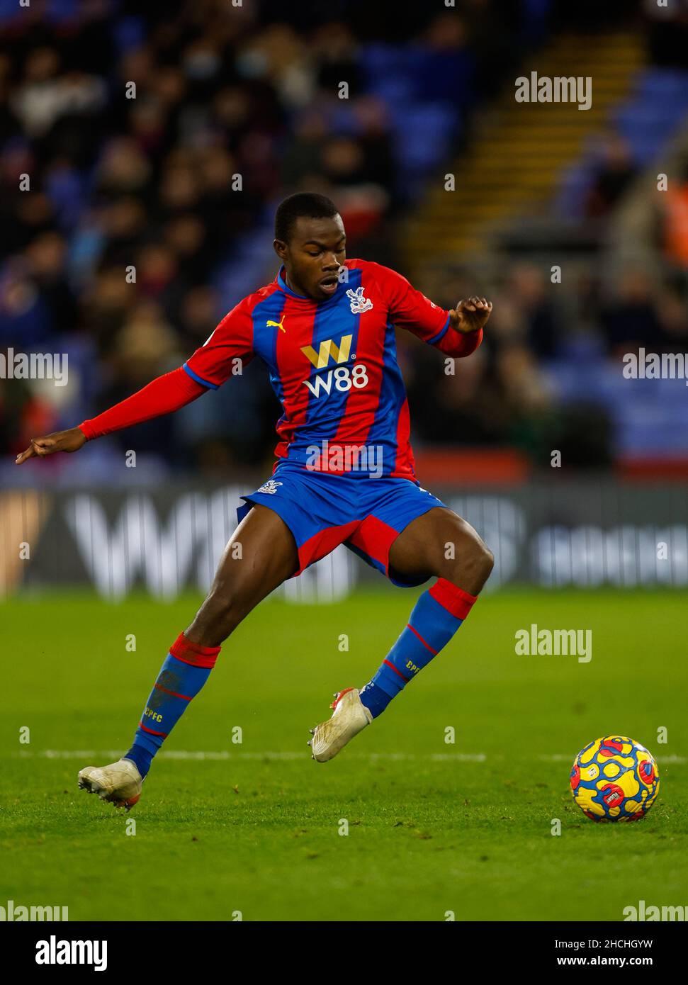 Tyrick Mitchell aus dem Crystal Palace in Aktion während des Spiels der Premier League im Selhurst Park, London. Bilddatum: Dienstag, 28. Dezember 2021. Stockfoto