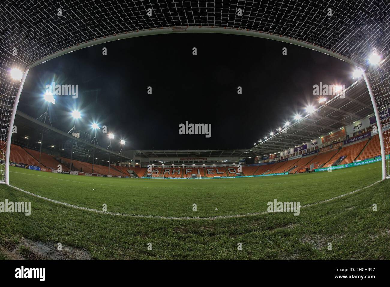 Blackpool, Großbritannien. 29th Dez 2021. Eine allgemeine Ansicht der Bloomfield Road in Blackpool, Vereinigtes Königreich am 12/29/2021. (Foto von Mark Cosgrove/News Images/Sipa USA) Quelle: SIPA USA/Alamy Live News Stockfoto