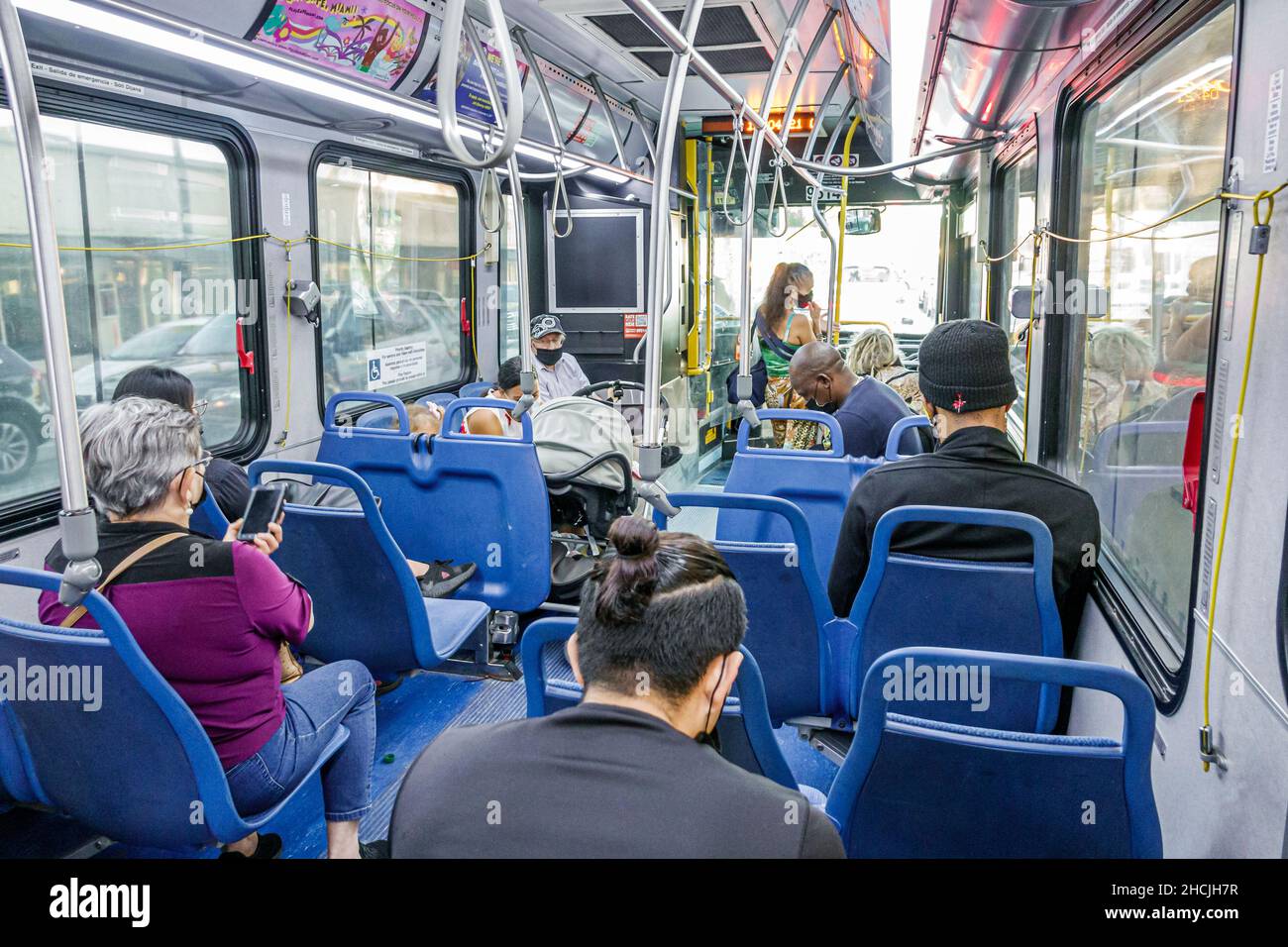 Miami dade transit metrobus -Fotos und -Bildmaterial in hoher Auflösung ...