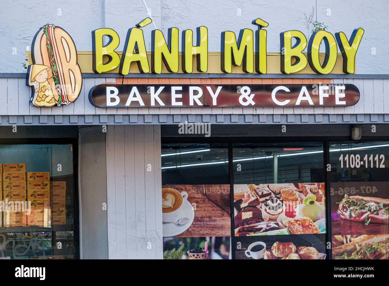 Orlando Florida Colonial Drive Little Saigon Asiatisches Nachbarschaftsgeschäft Banh Mi Boy Bakery & Cafe Schild außen Schild Stockfoto