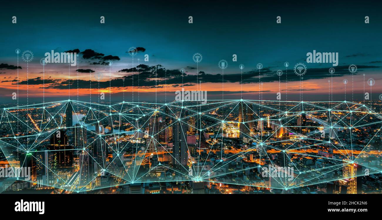 Smart Connection-Netzwerksystem, Smart City-Netzwerkkonzept, 5G-Wireless-Verbindung. Stockfoto