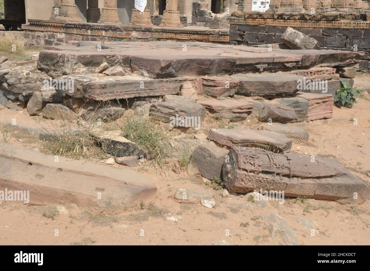 Alte indische Skulpturen und paterned in Indien. Kunstwerke in Tempeln aus dem 10th. Jahrhundert, historische Menschen, altes Leben. Stockfoto