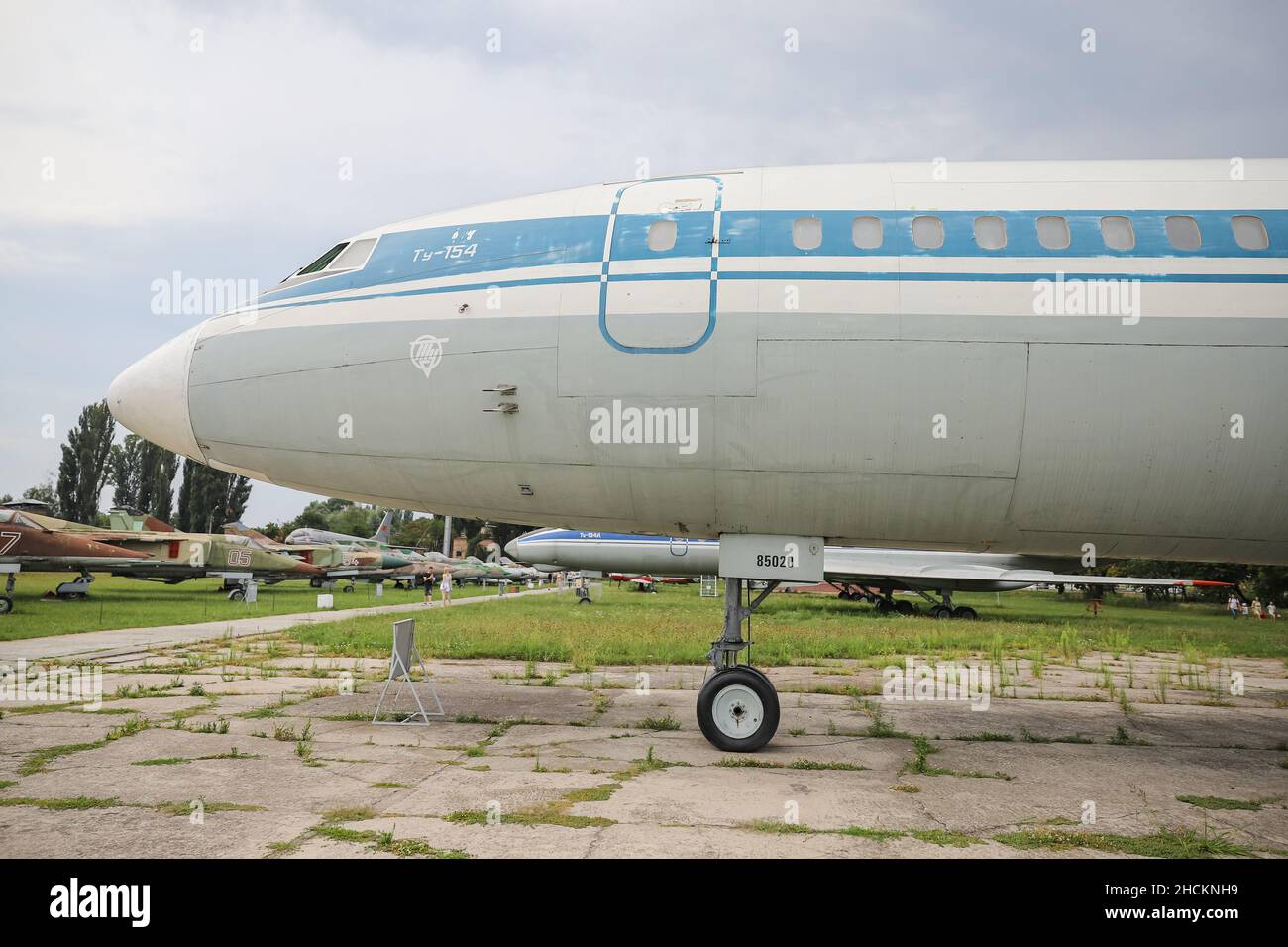 KIEW, UKRAINE - 01. AUGUST 2021: Aeroflot Tupolev TU-154, ausgestellt im Oleg Antonov State Aviation Museum Stockfoto