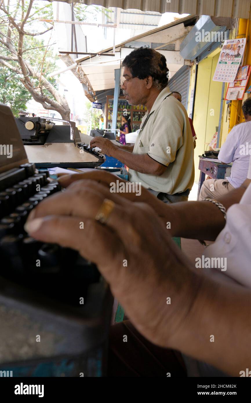 Öffentlicher Schreibmaschinenservice in Pondicherry, Indien. Stockfoto