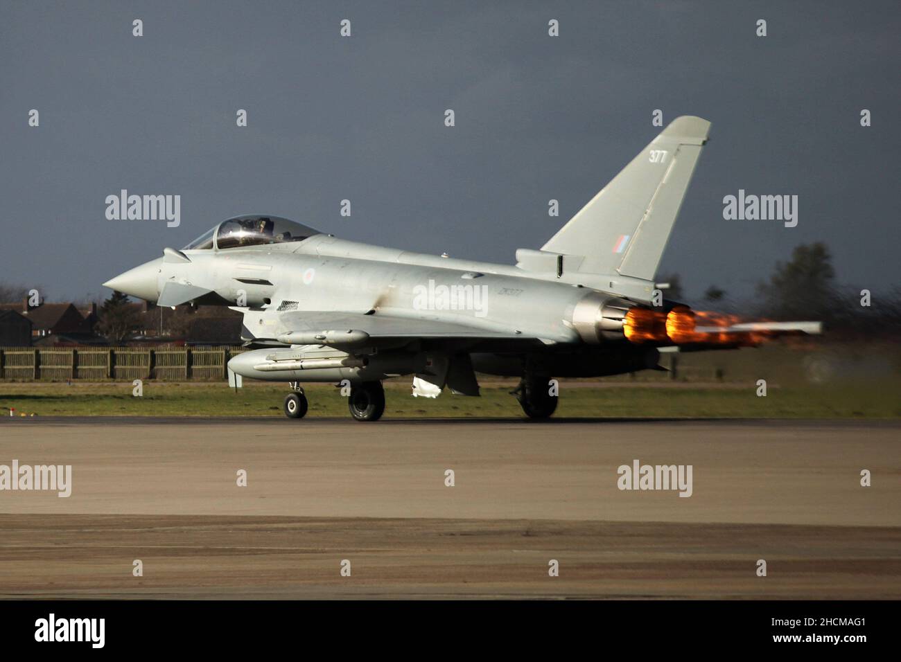 Britischer Kampfjet, QRA, um nicht identifizierte Flugzeuge abzufangen oder RAF Coningsby, Lincolnshire, zu bedrohen Stockfoto