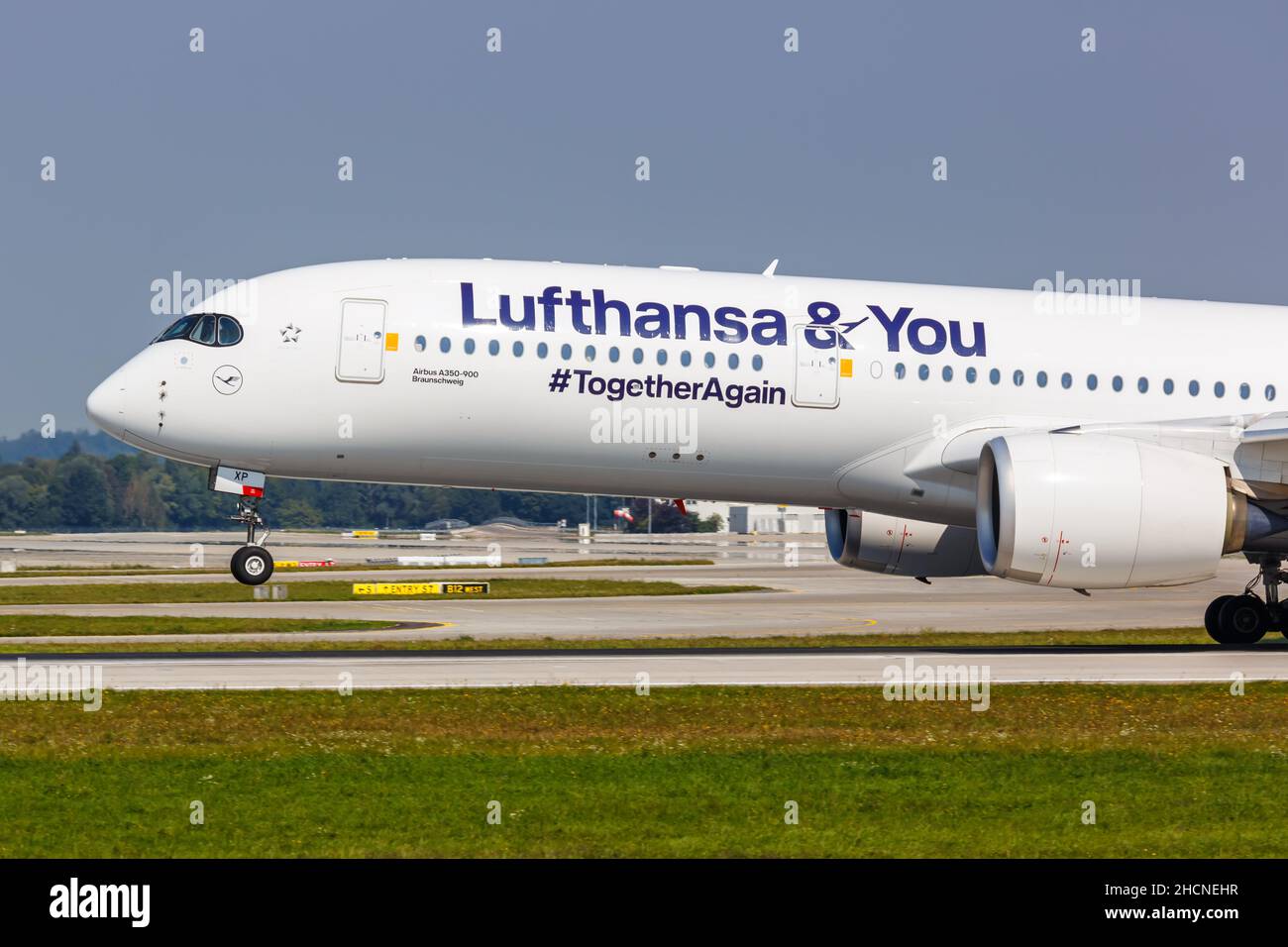 München, 9. September 2021: Lufthansa Airbus A350-900 am Flughafen München (MUC) in Deutschland. Stockfoto