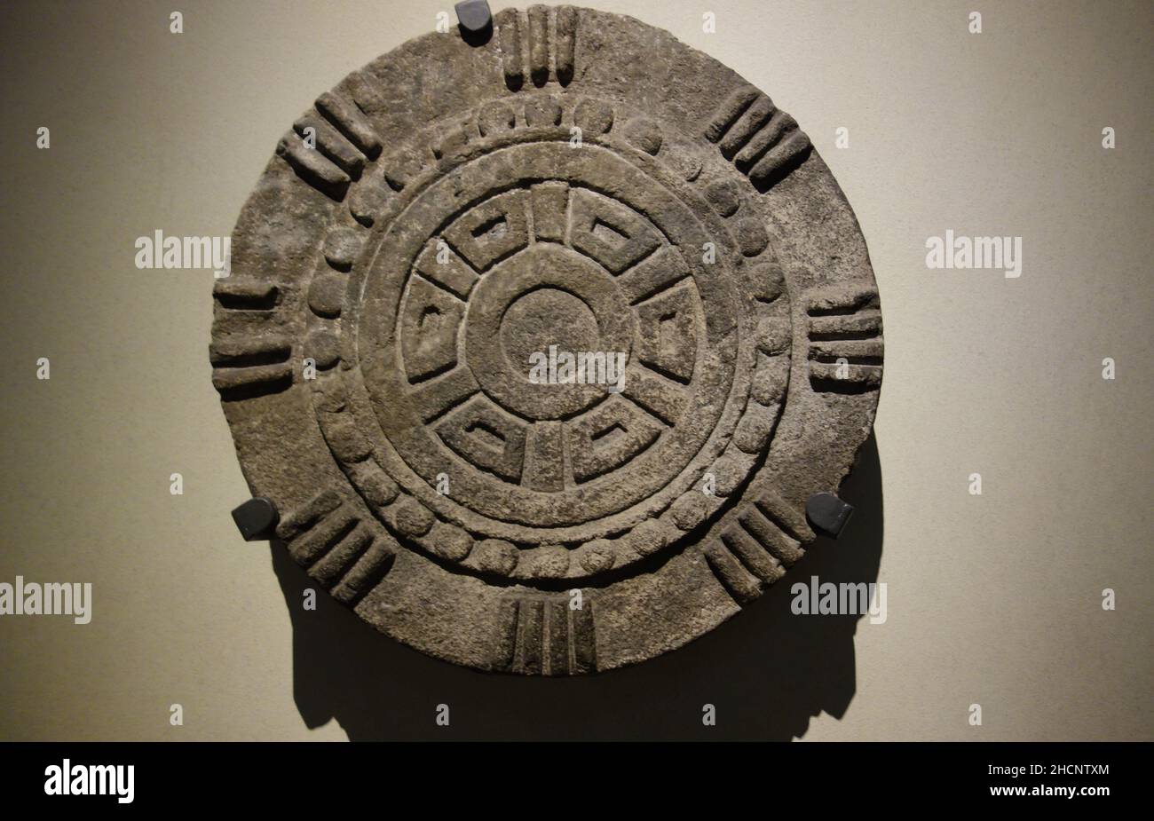 Chalco Disk. Diese Scheibe zeigt die Glyphe der Märkte. Aztekische Kultur Stockfoto