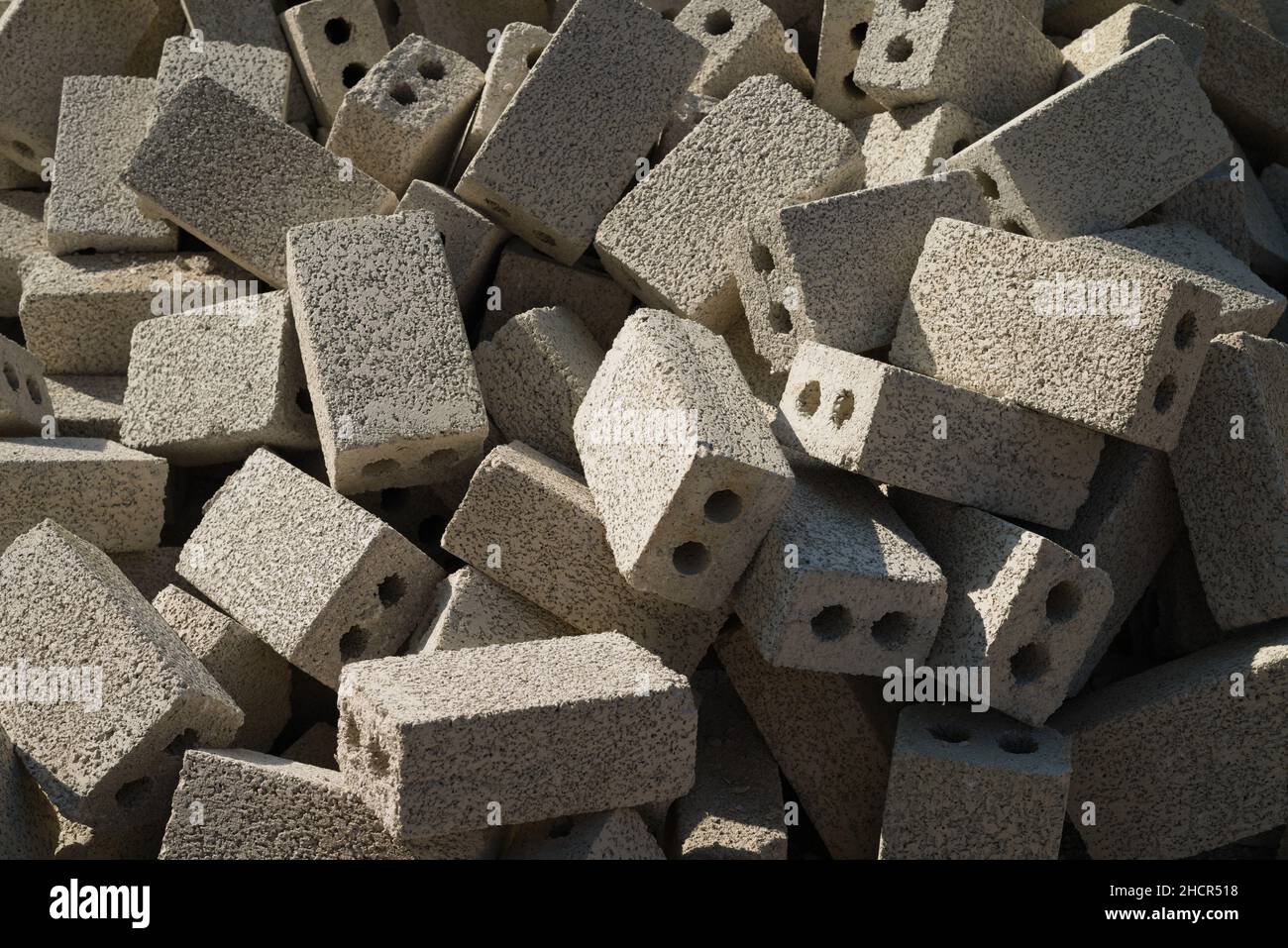 Haufen von Steinziegeln Stockfoto