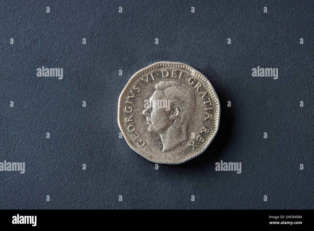 Eine kanadische 5-Cent-Münze von 1949 mit König Georg dem sechsten auf der Vorderseite und einem Biber auf der Rückseite Stockfoto