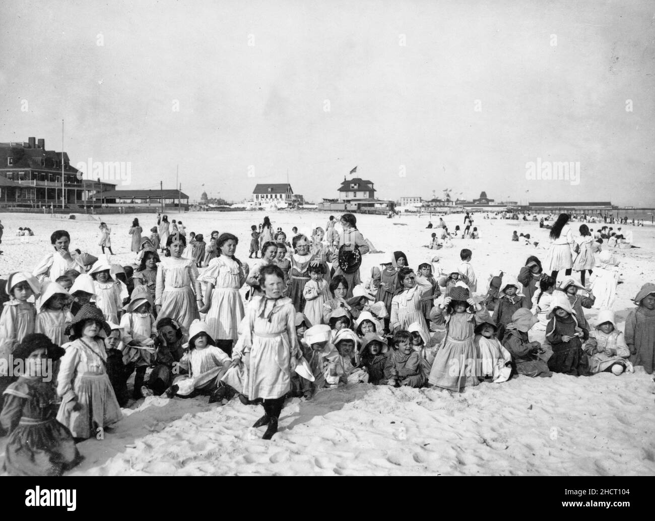 On the Beach, Rockaway, Long Island, New York, 1903 Stockfoto