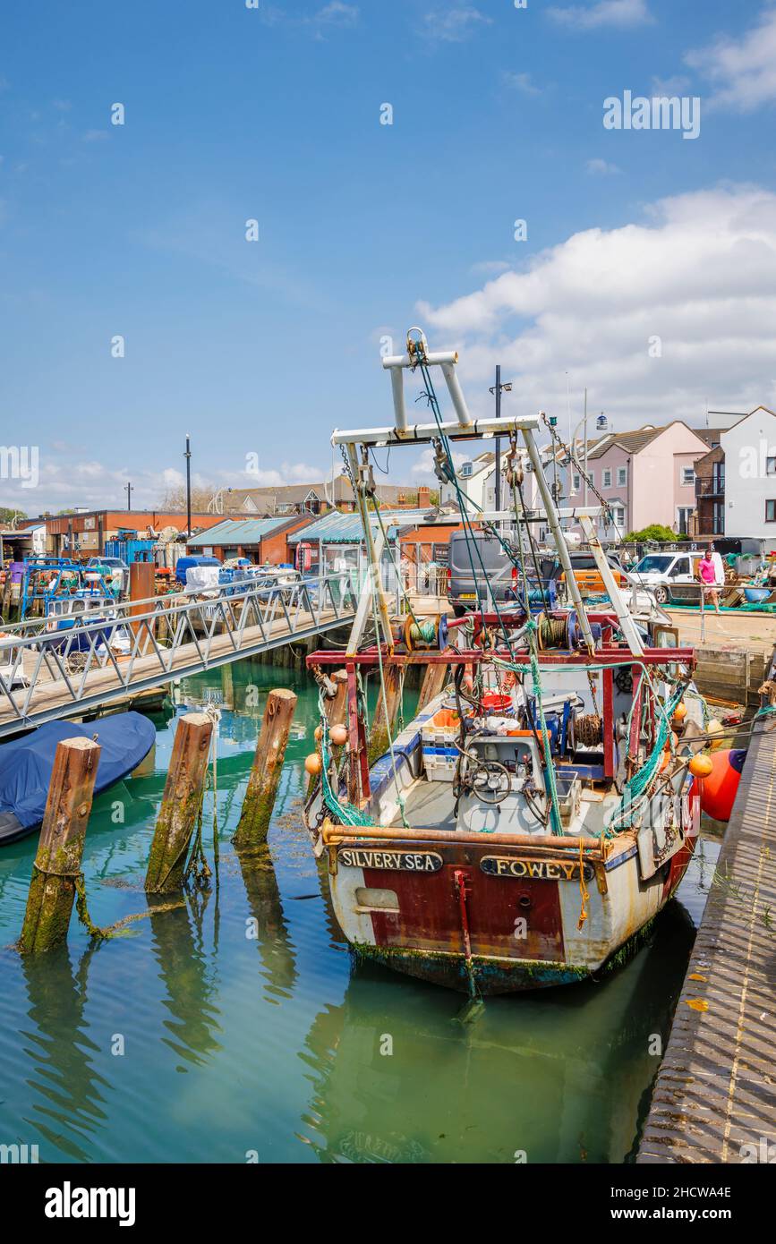 Fischerboote vertäuten in Camber Quay in Portsmouth Harbour, Hampshire, Südküste Englands Stockfoto