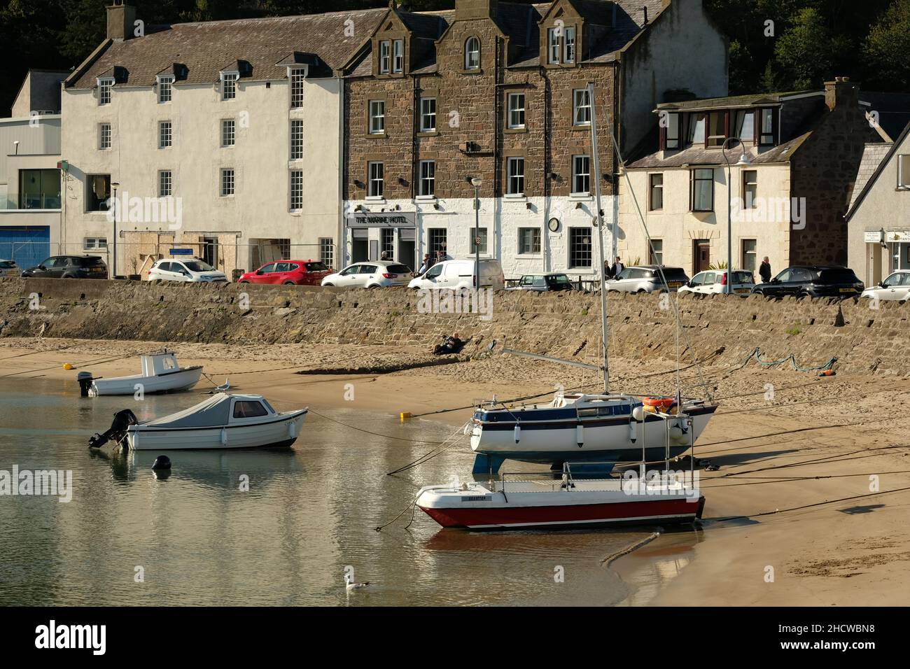 Ein Farbfoto des Hafens von Stonehaven, Aberdeenshire, Schottland. Stockfoto