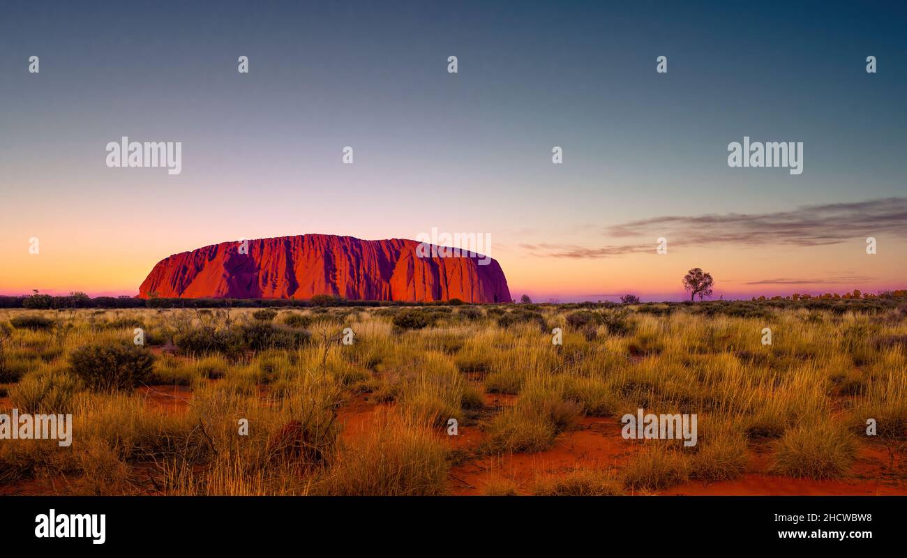 Uluru, Australien 27. Dezember 2021 Der Uluru, der berühmte riesige