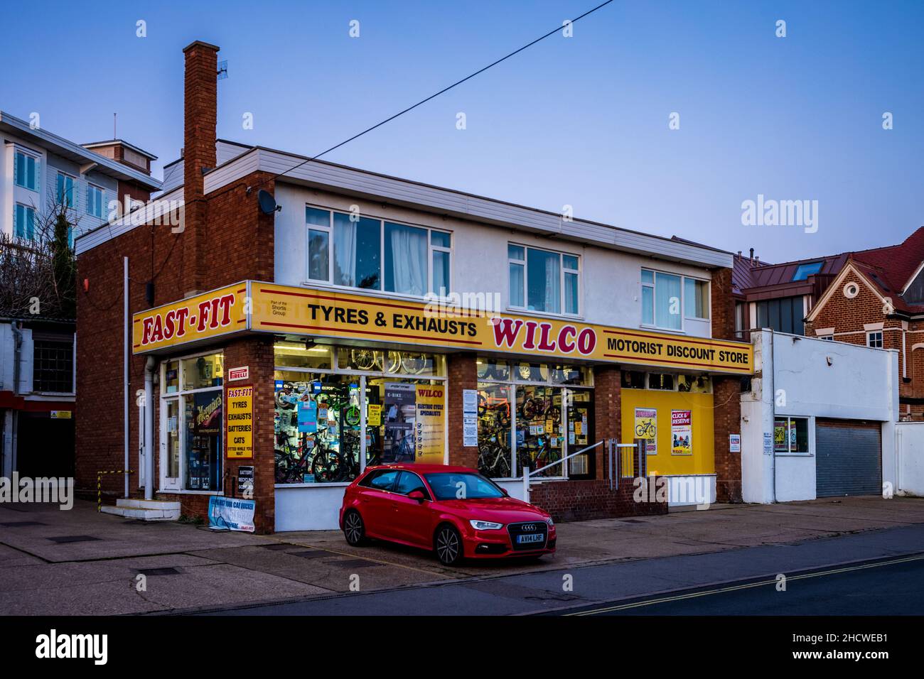 Wilco Motor Spares in Felixstowe, Suffolk, Großbritannien. Wilco Motorist Discount Store und Tyres and Auspuffs Outlet. Teil der Shortis Group. Stockfoto