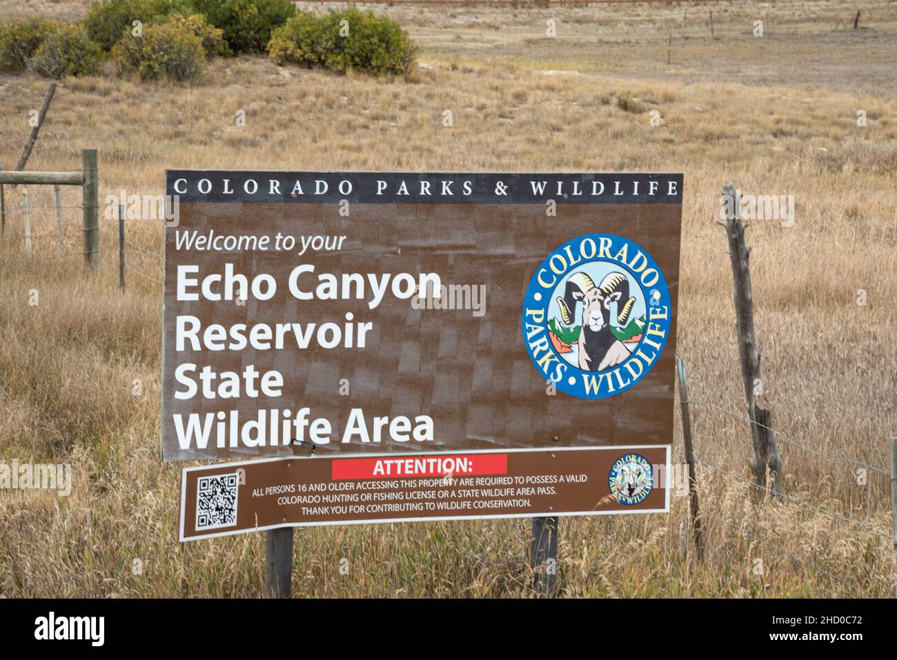 Ein Schild begrüßt Besucher des Echo Canyon Reservoir State Wildlife Area, das südlich von Pagosa Springs, Colorado, liegt. Stockfoto