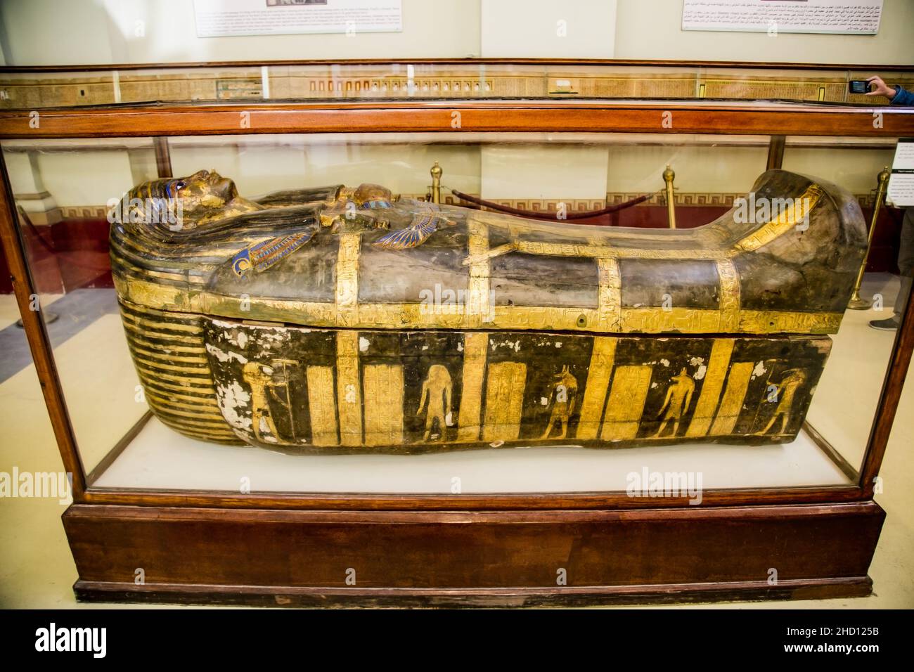 Kairo, Ägypten - 31. Jan 2020: Innenraum des Museums für Ägyptische Antiquitäten (Ägyptisches Museum), das die weltweit größte Sammlung von antiken Gebäuden beherbergt Stockfoto