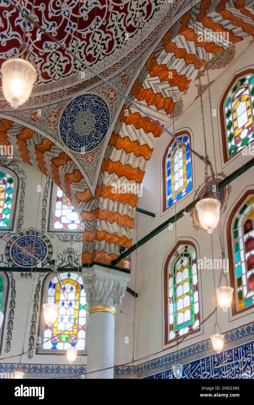 Europa, Türkei, Istanbul. Mausoleum von Sultan Selim II., in Gärten der Hagia Sophia. Stockfoto