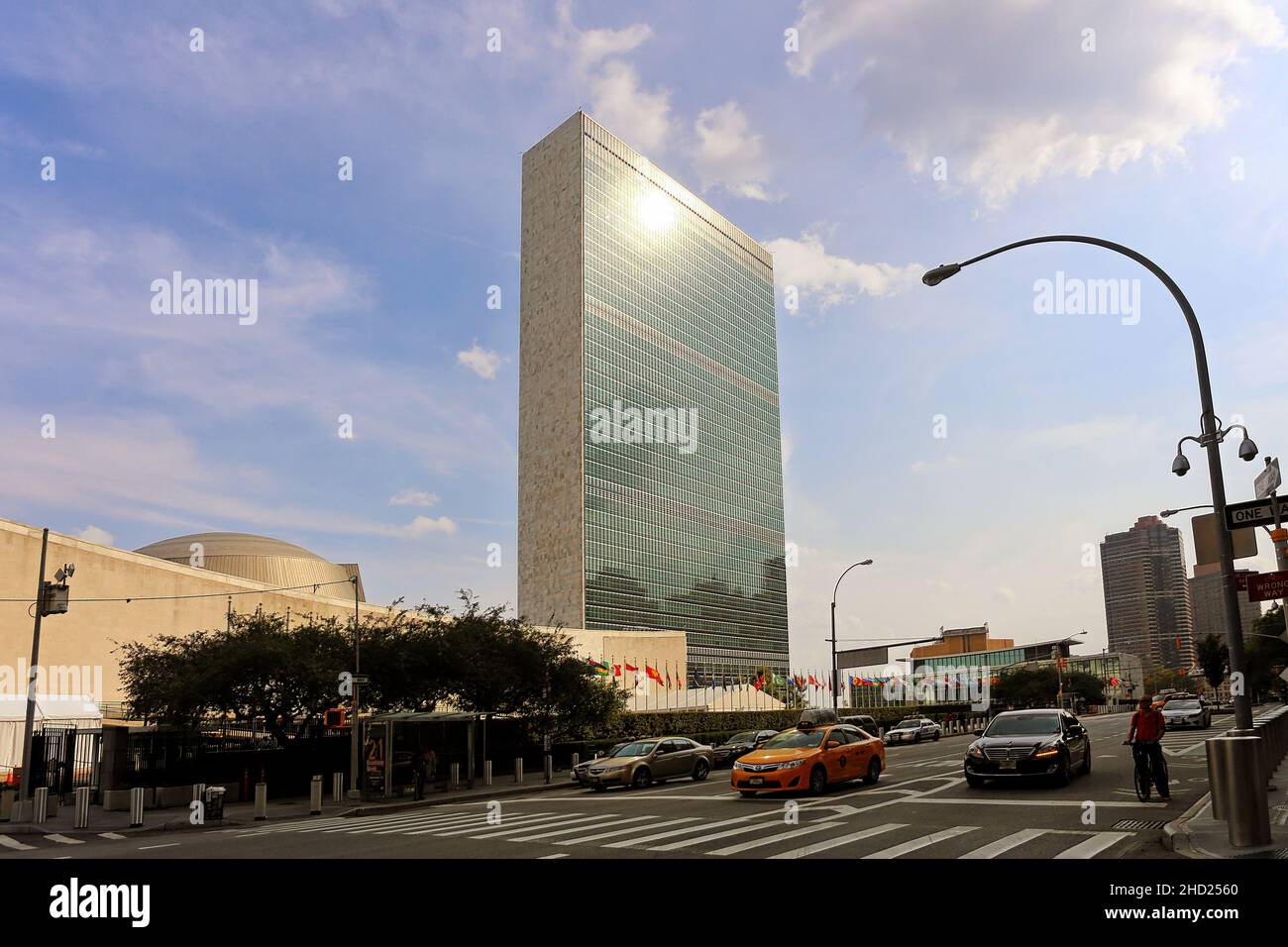 Hauptsitz der Vereinten Nationen in New York, seit 1952 offizieller Sitz der Vereinten Nationen. New, York, NY, USA - September 2015 Stockfoto