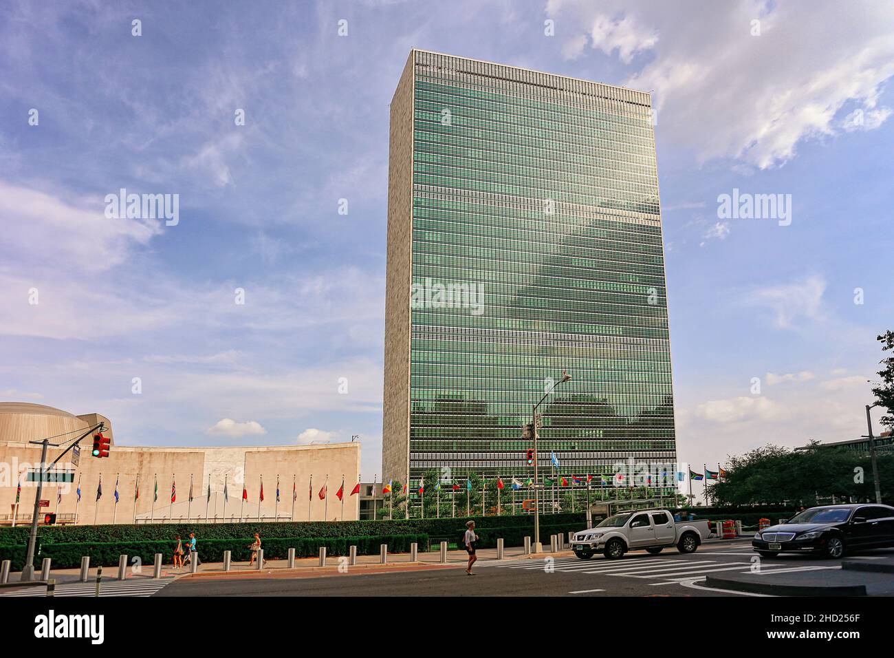 Hauptsitz der Vereinten Nationen in New York, seit 1952 offizieller Sitz der Vereinten Nationen. New, York, NY, USA - September 2015 Stockfoto