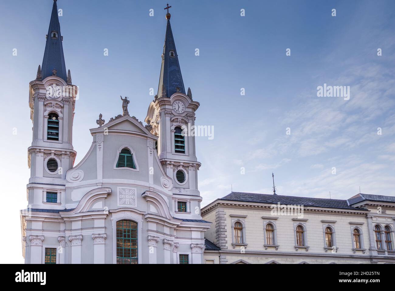 Schöne barocke Kirche des Hl. Ignatius in Watertown, Teil von Esztergom, Ungarn Stockfoto