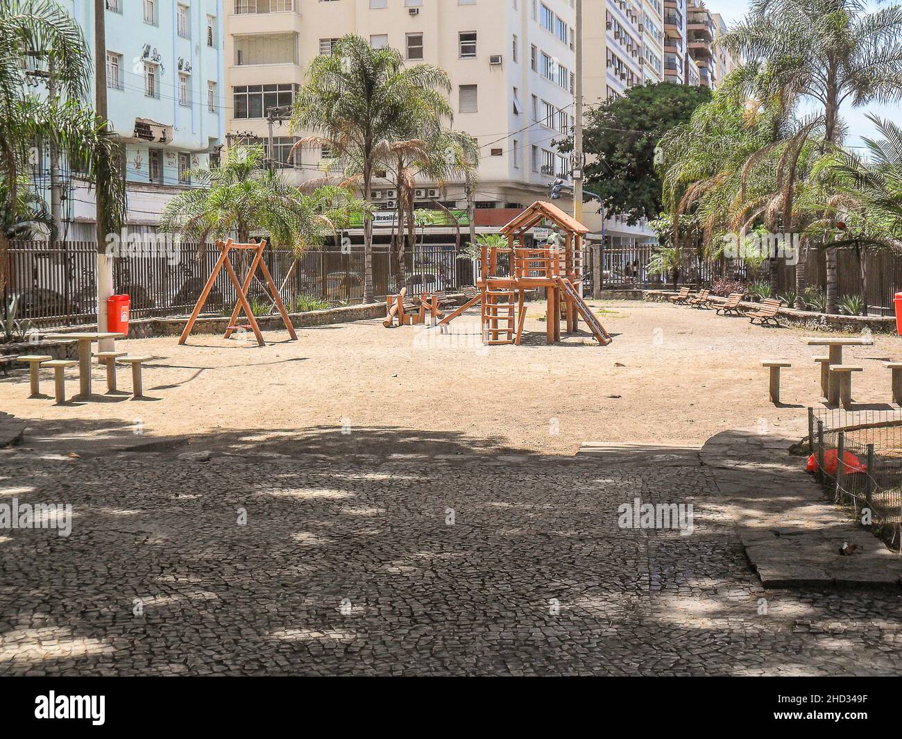 Getulio Vargas Platz in Niteroi, Rio de Janeiro, Brasilien - 01. Januar 2010: Getulio Vargas Platz in Niteroi Nachbarschaft in Rio de Janeiro, Brasilien. Stockfoto
