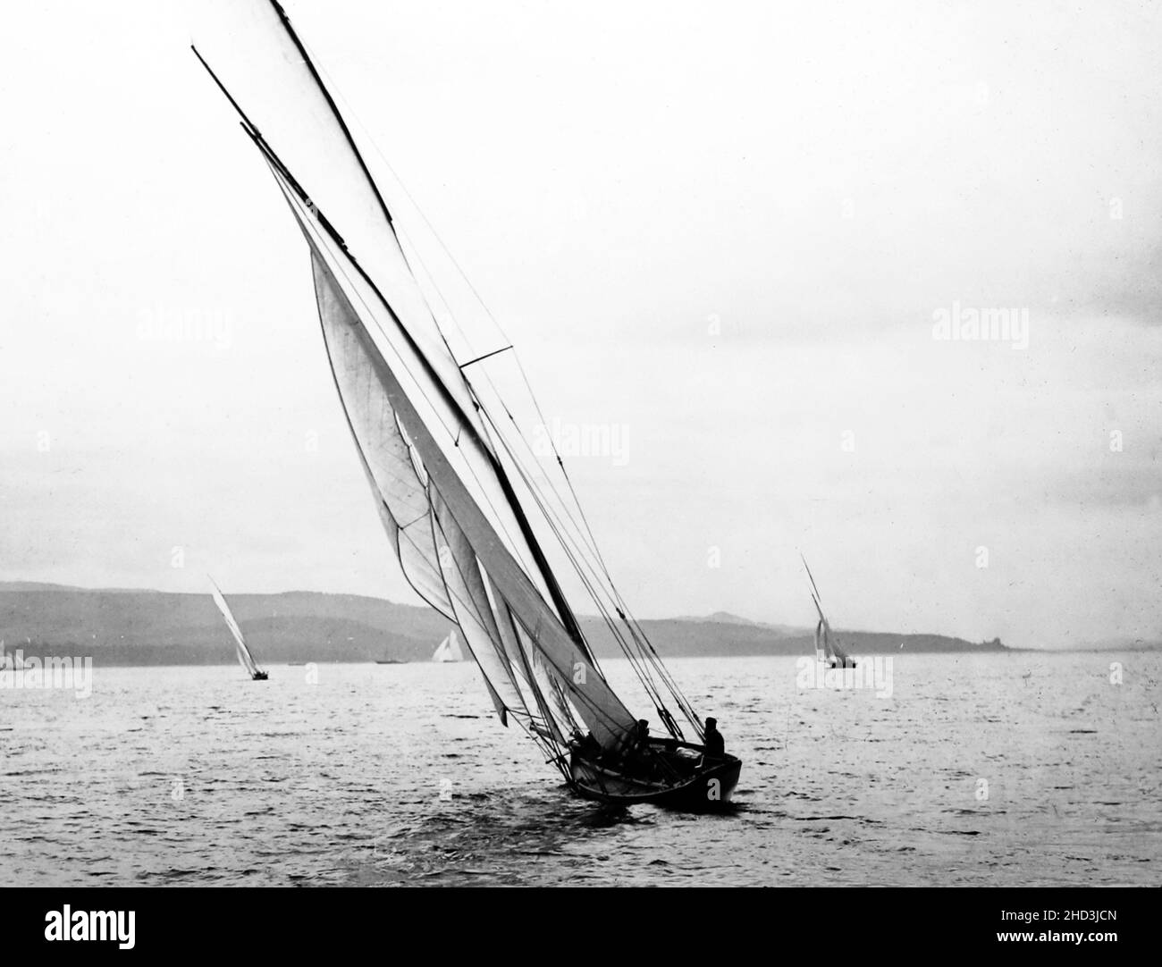 Rennyacht Neptune auf dem Fluss Clyde, Schottland, viktorianische Zeit Stockfoto