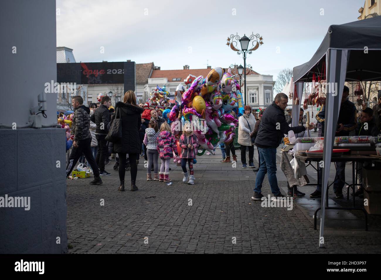 Belgrad, Serbien, 1. Januar 2022: „Platz des offenen Herzens“, eine Veranstaltung für Kinder, die jeden ersten Januar in Zemun stattfindet Stockfoto