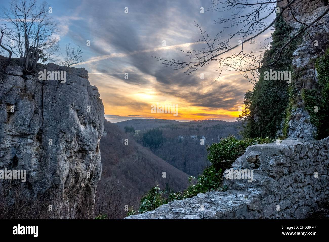 Sonnenuntergang auf Schloss Reussenstein im Winter 2022 Stockfoto