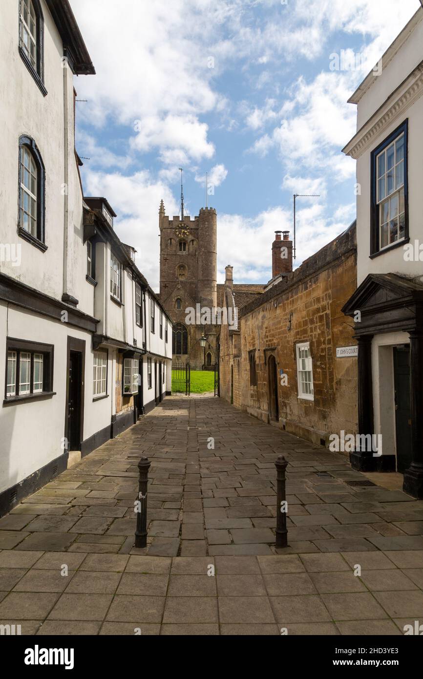 Historische Gebäude Kirche von Saint John und St. John's Court, Devizes, Wiltshire, England, Großbritannien Stockfoto