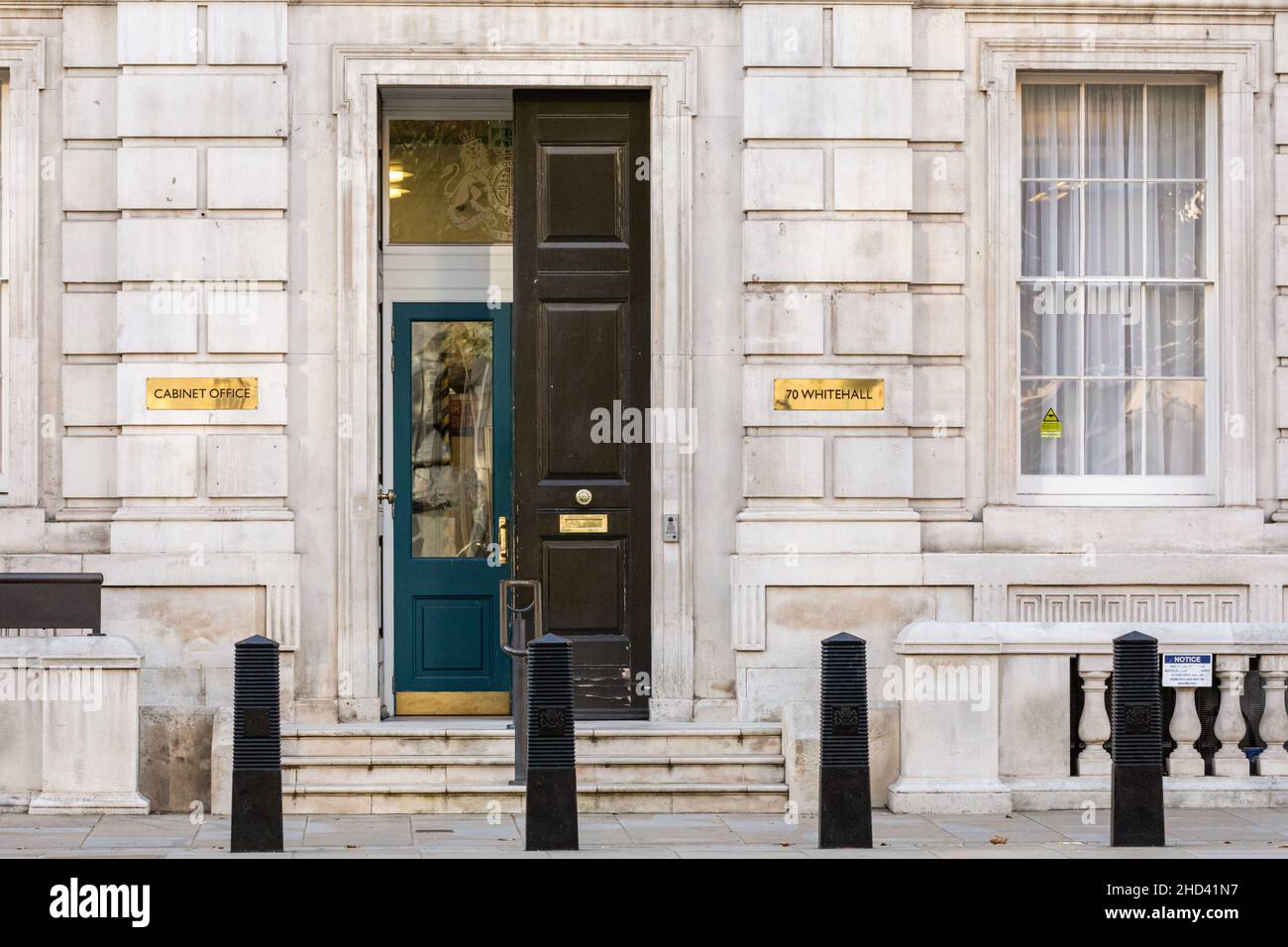 Eingang des Kabinetts, Regierungsgebäude in 70 Whitehall, Westminster, SW1, London, England, VEREINIGTES KÖNIGREICH Stockfoto