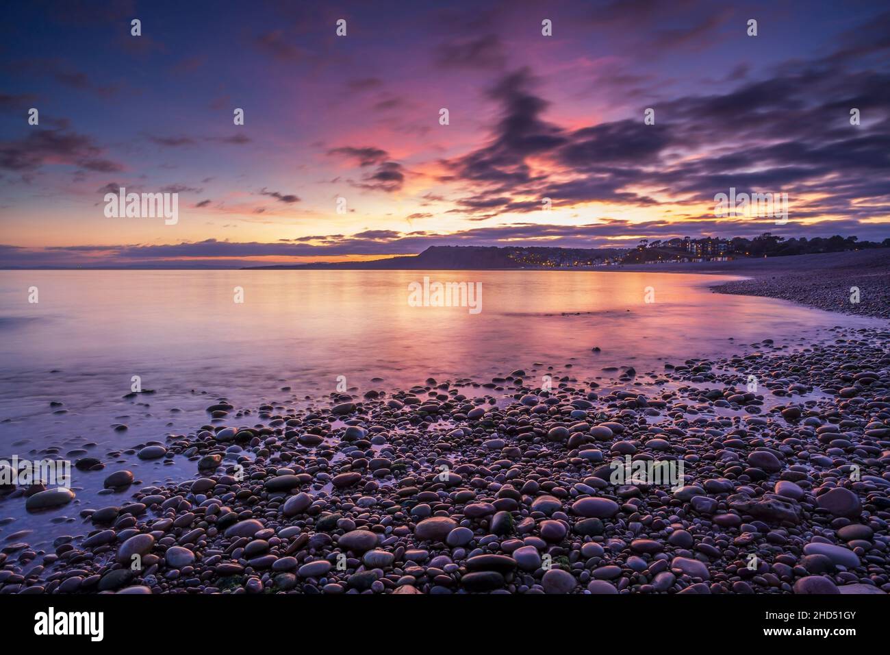 Sonnenuntergang an der Mündung des Otter bei Budleigh Salterton. Stockfoto