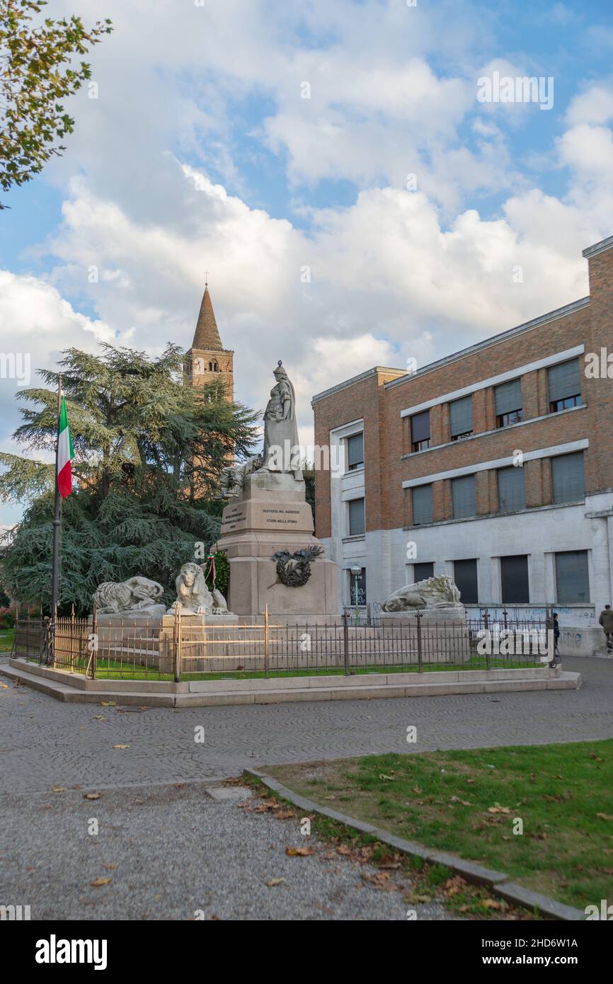 Piazza Dante Alighieri, Altstadt, Ravenna, Emilia romagna, Italien, Europa Stockfoto