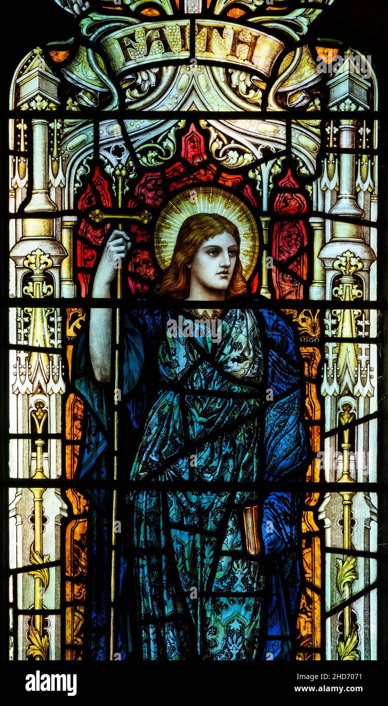 Detail Buntglasfenster 'Faith' c 1899 Henry Holiday Design, von J Powell and Sons, Higham Church, Suffolk, England, UK Stockfoto