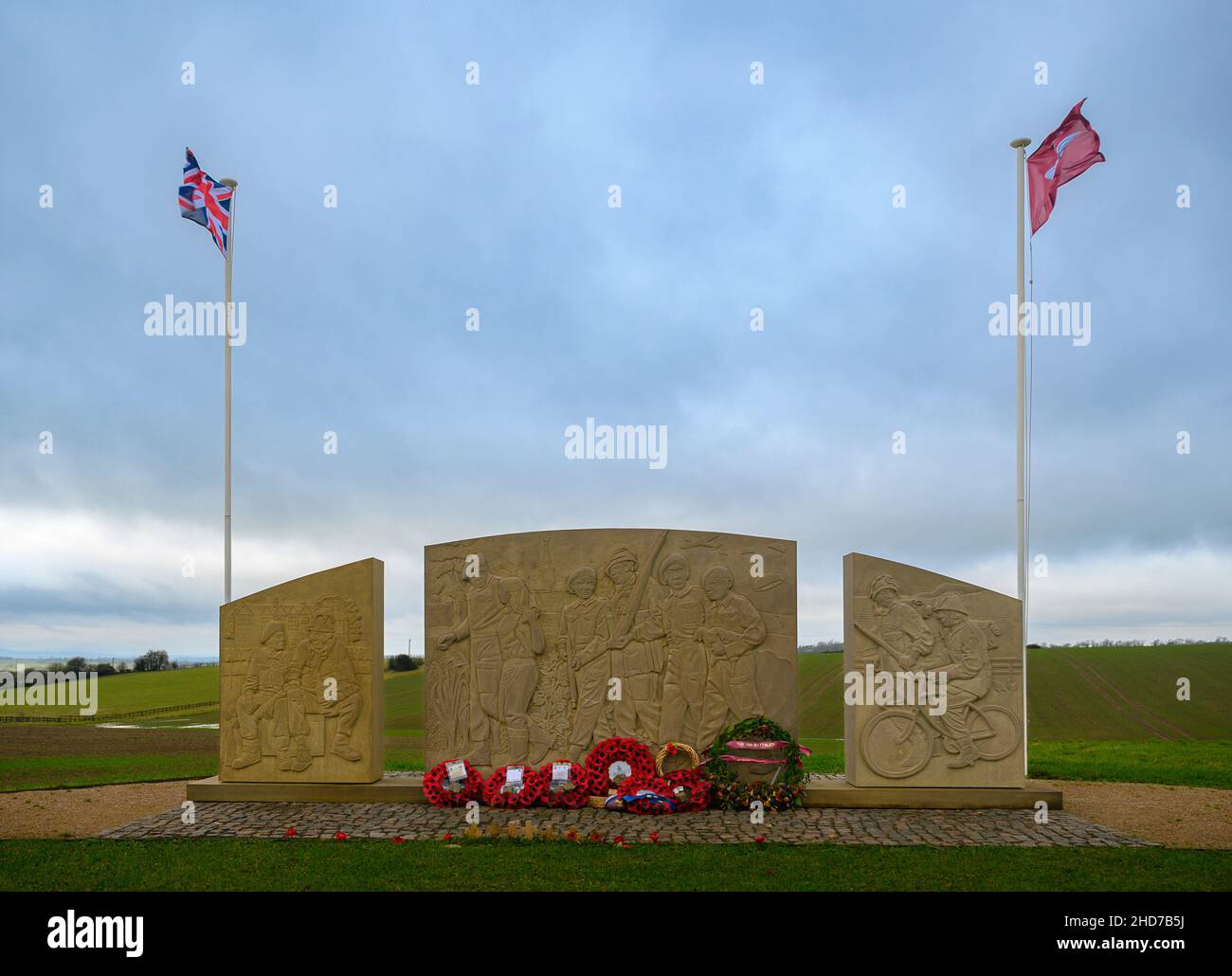 Burrough on the Hill, Melton Mowbray, Leicestershire, Großbritannien. Ein Denkmal für das 10th Bataillon, Fallschirmjäger-Regiment, das in der Gegend lebte, bevor es mit dem Fallschirm in die Schlacht von Arnhem abrutschte Stockfoto