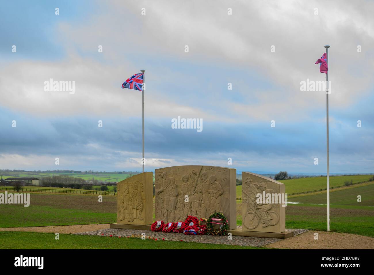 Burrough on the Hill, Melton Mowbray, Leicestershire, Großbritannien. Ein Denkmal für das 10th Bataillon, Fallschirmjäger-Regiment, das in der Gegend lebte, bevor es mit dem Fallschirm in die Schlacht von Arnhem abrutschte Stockfoto
