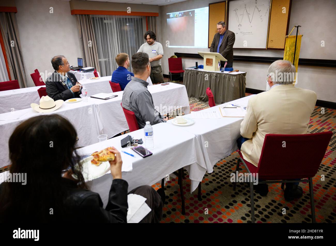 Andy Hogue, Vice President of Speaking of Liberty und Leiter der Kommunikationsabteilung der lokalen Republikanischen Partei in Austin, Texas, am 08. Dezember 2021. Die texanischen Konservativen schärfen ihre Argumente bei der Rede vom Liberty Speaker's Club vor dem, was sie hoffen, dass es eine erfolgreiche republikanische Zwischenwahl sein wird. Foto: Henrik Montgomery / TT Code 10060 Stockfoto