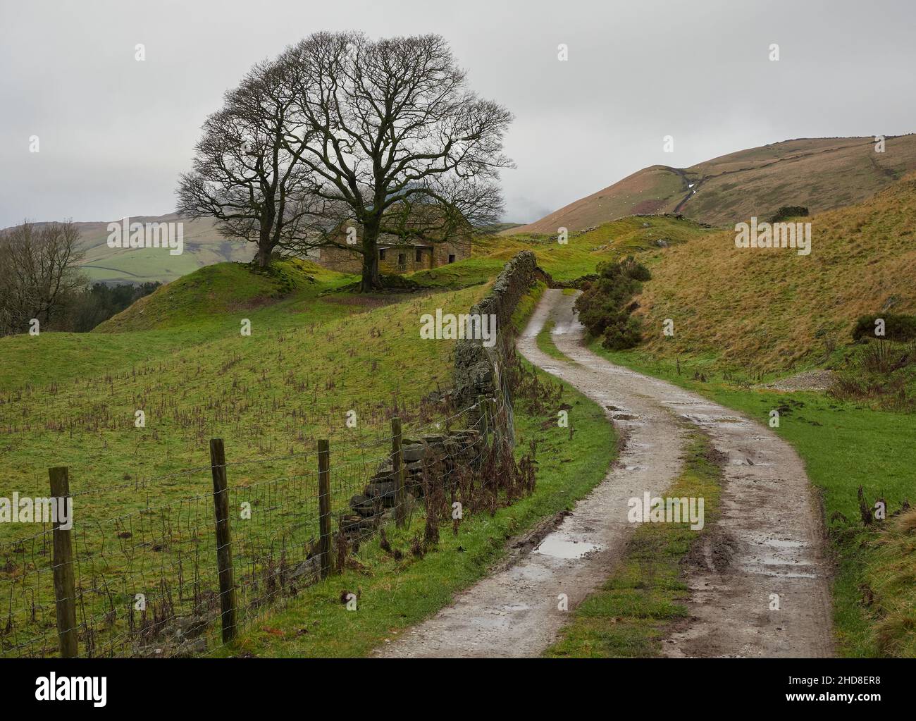 Bellhagg Barn im Winter im Derbyshire Peak District in Großbritannien Stockfoto